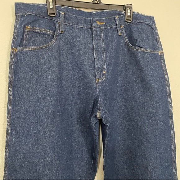 Red Kap mens Classic Blue Denim Jeans size 38x30
Ranch work heavy duty everyday - Picture 2 of 10